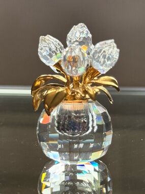 Swarovski Crystal Memories Flower Vase Gold Tone Vintage Figurine w/o Box